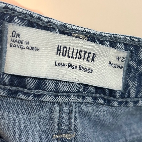 Hollister Low Rise Baggy Jeans Women 25 / 0 Light Wash Distressed Bow Detail - Picture 3 of 8